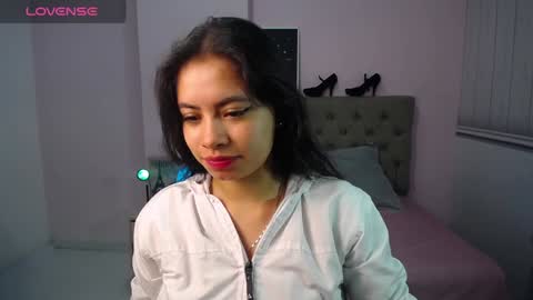 Zarah  online show from December 2024 01:40:01 PM