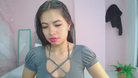 Zarah  online show from January 2025 08:59:02 PM
