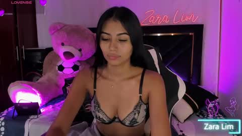 Zara Lim  online show from September 2025 02:55:01 PM