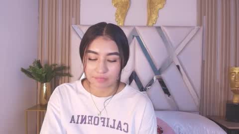 Snapshot of zayda_ chatting on October 2025 03:11:02 PM Zayda online show from October 2025 03:11:02 PM