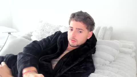 Snapshot of zaylanez chatting on November 2025 06:29:01 PM Zay lanez online show from November 2025 06:29:01 PM