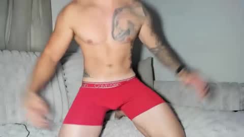 Snapshot of zaylanez chatting on December 2025 06:17:01 PM Zay lanez online show from December 2025 06:17:01 PM