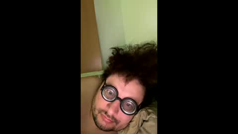 Snapshot of zeckthebox chatting on October 2025 07:31:02 AM Simon Clausen online show from October 2025 07:31:02 AM