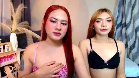 Snapshot of zeinabharakeh chatting on October 2025 12:50:01 PM your sexy hot fucking zebby online show from October 2025 12:50:01 PM