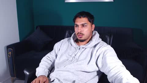 Snapshot of zenobaro chatting on January 2025 04:04:01 PM zenobaro online show from January 2025 04:04:01 PM