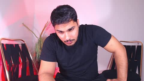 Snapshot of zenobaro chatting on January 2025 06:00:01 PM zenobaro online show from January 2025 06:00:01 PM