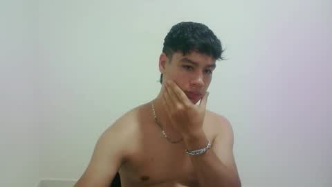 zeus_183 online show from October 2025 11:23:01 PM