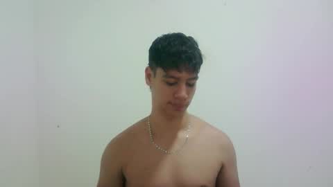 zeus_183 online show from October 2025 01:47:02 AM