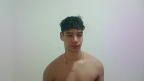 zeus_183 online show from October 2025 11:14:01 PM