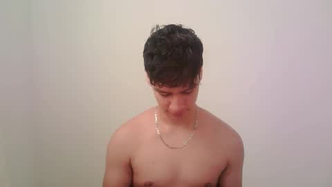 zeus_183 online show from October 2025 02:50:02 PM