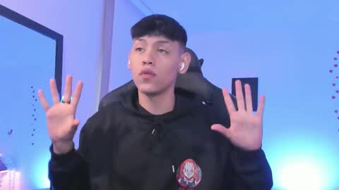 zeus_blaze online show from October 2025 12:34:02 PM