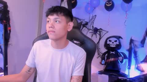 zeus_blaze online show from October 2025 11:44:02 AM