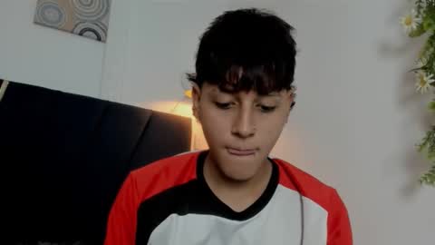 Snapshot of zeusapollofuck chatting on November 2025 11:36:02 PM zeusapollofuck online show from November 2025 11:36:02 PM