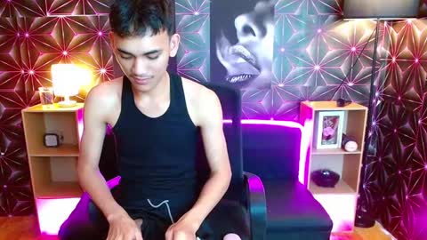 zavier skinny asian online show from February 2025 08:46:01 PM