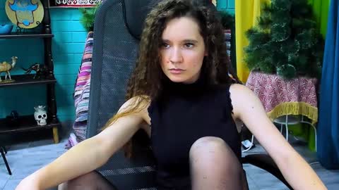 zianichols online show from January 2025 06:27:02 PM