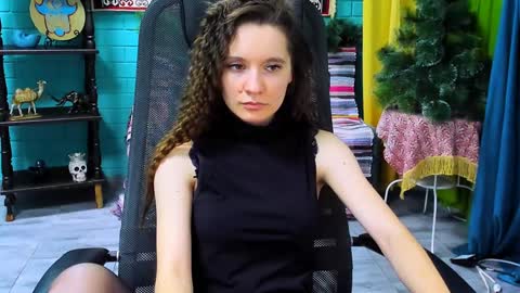 zianichols online show from January 2025 12:42:01 PM