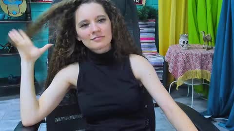 zianichols online show from January 2025 07:13:02 PM