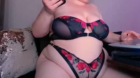 Snapshot of zinacorleone chatting on October 2025 09:09:02 PM zinacorleone online show from October 2025 09:09:02 PM