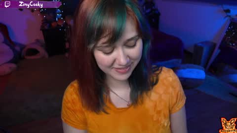 Snapshot of ziny_cosky chatting on January 2025 02:26:02 AM Ziny Cosky online show from January 2025 02:26:02 AM