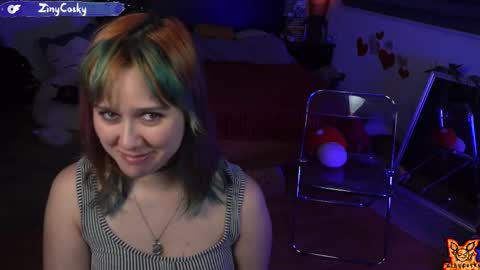 Snapshot of ziny_cosky chatting on February 2025 02:09:02 AM Ziny Cosky online show from February 2025 02:09:02 AM
