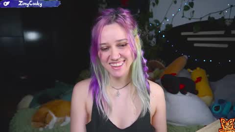 Snapshot of ziny_cosky chatting on October 2025 02:52:01 AM Ziny Cosky online show from October 2025 02:52:01 AM
