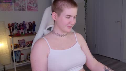 Zlata online show from September 2025 08:53:01 PM