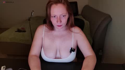 Snapshot of zlatalata chatting on October 2025 10:57:01 AM zlatalata online show from October 2025 10:57:01 AM