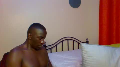 Zlatann2012 online show from January 2025 06:52:01 PM