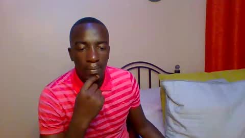 Zlatann2012 online show from January 2025 09:39:02 PM