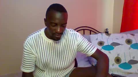 Zlatann2012 online show from February 2025 12:46:02 PM
