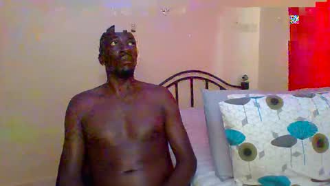 Zlatann2012 online show from February 2025 11:38:02 AM