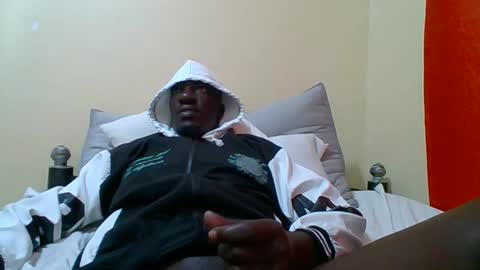 Zlatann2012 online show from October 2025 09:12:02 PM