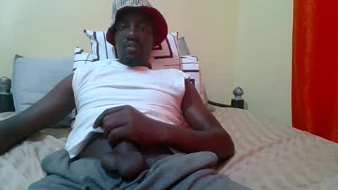 Zlatann2012 online show from October 2025 11:00:02 AM