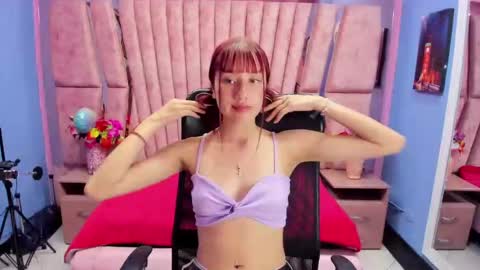 Snapshot of zoe_cartier_ chatting on October 2025 02:45:02 PM Zoe cartier  online show from October 2025 02:45:02 PM