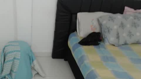 Snapshot of zoe_cb_latina chatting on November 2025 07:05:02 PM Zoe online show from November 2025 07:05:02 PM