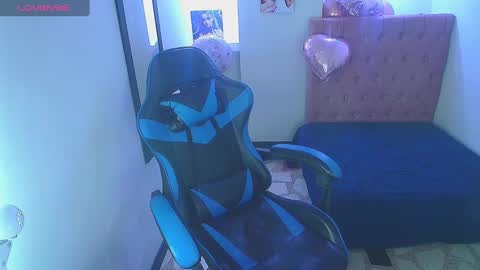 Snapshot of zoe_connor19 chatting on February 2025 02:49:01 AM Z O E online show from February 2025 02:49:01 AM