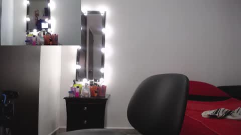 zoe hotxxx online show from January 2025 02:55:02 PM