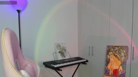 zoe online show from September 2025 06:52:02 PM