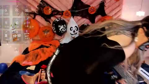 SWEET ZOE online show from October 2025 07:30:02 PM