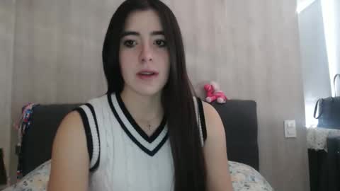Zoe online show from September 2025 04:30:01 PM
