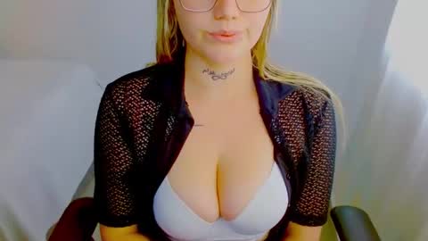 ZOE online show from September 2025 05:47:02 PM