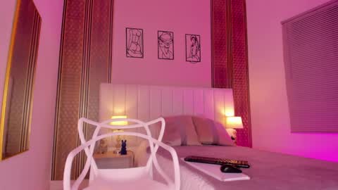 Snapshot of zoe_sky_ chatting on September 2025 11:47:02 AM Hi guys i am Zoe online show from September 2025 11:47:02 AM