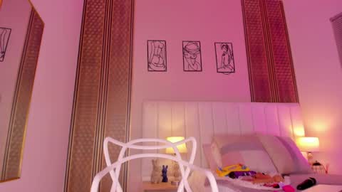 Snapshot of zoe_sky_ chatting on October 2025 11:33:02 AM Hi guys i am Zoe online show from October 2025 11:33:02 AM