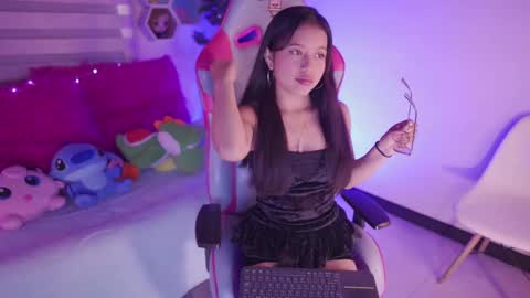 Zoe  online show from September 2025 03:04:02 PM