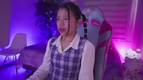 Zoe  online show from November 2025 04:18:02 PM