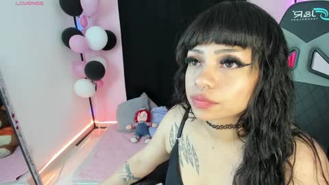 Snapshot of zoe_sullivan_ chatting on December 2024 09:33:02 AM zoe_sullivan_ online show from December 2024 09:33:02 AM