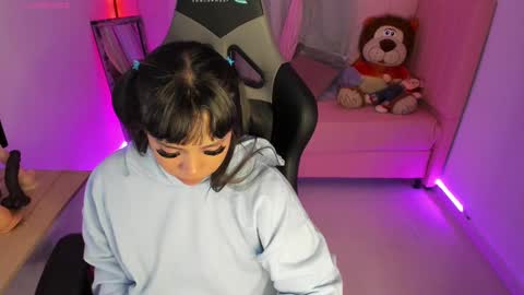 Snapshot of zoe_sullivan_ chatting on February 2025 09:24:02 AM zoe_sullivan_ online show from February 2025 09:24:02 AM