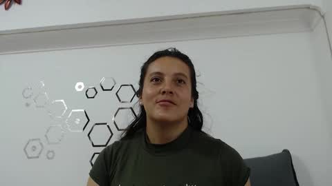 Carolina online show from October 2025 10:31:01 PM