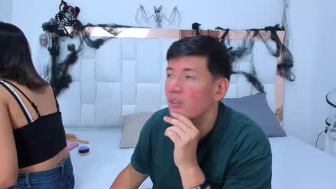 Zoe And Ethan online show from October 2025 06:32:02 PM