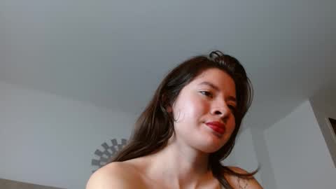 Snapshot of zoecruzz chatting on February 2025 05:37:01 PM ZOE online show from February 2025 05:37:01 PM
